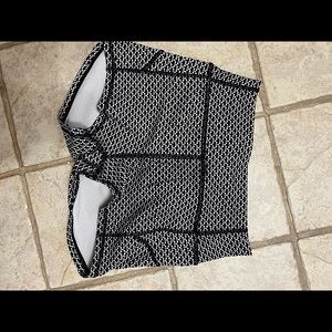 Lululemon shorts size 6